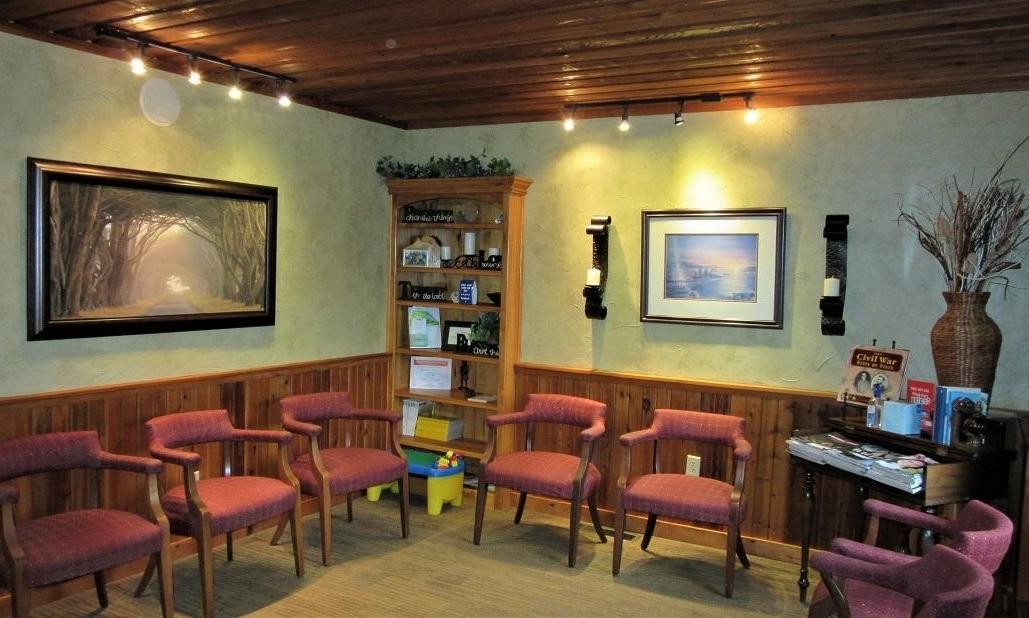 Waiting-Room-at-eagle-mountain-family-dental